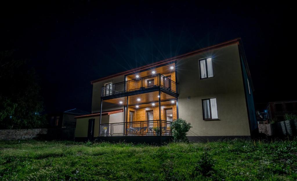 Travel Inn Kazbegi room 6